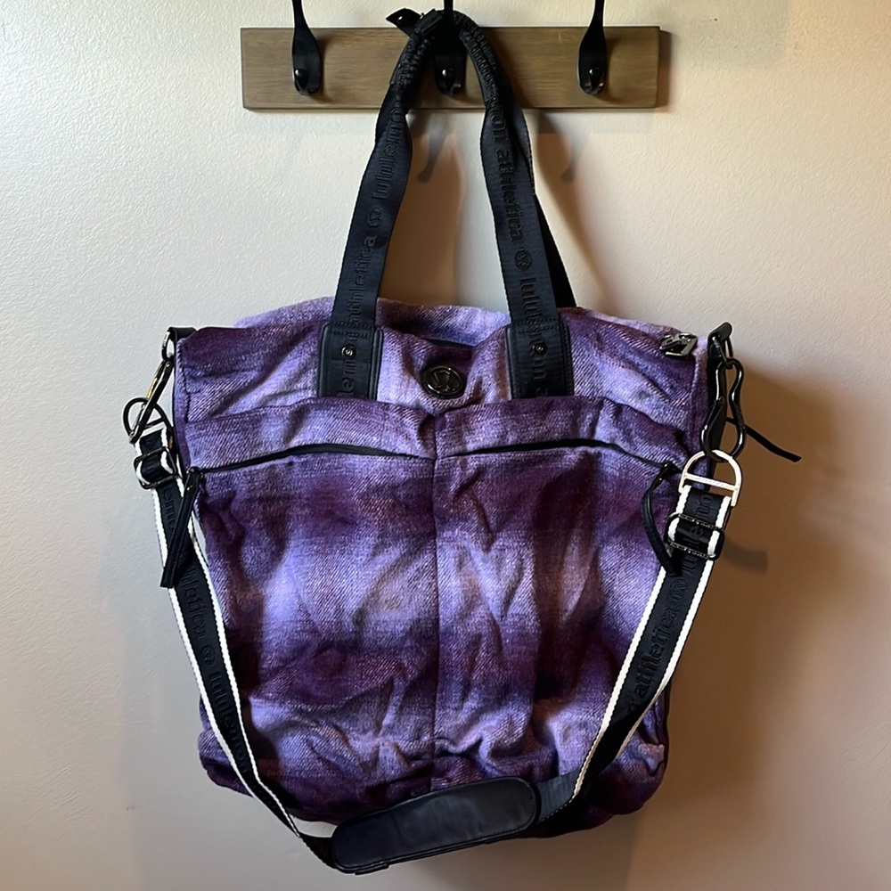 Lululemon bag